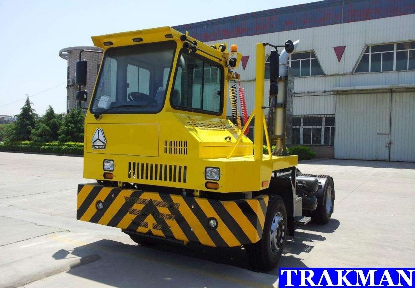 SINOTRUK HOVA 4x2 Port Terminal Tractor Truck