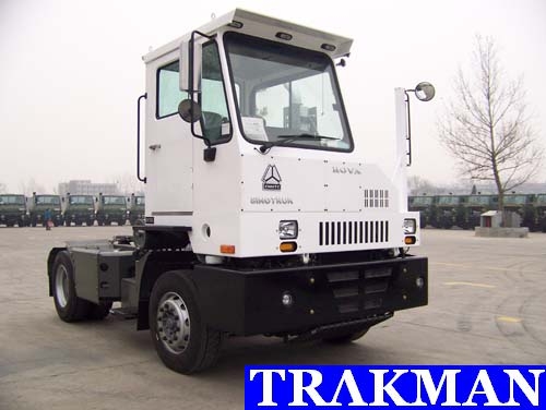 SINOTRUK HOVA 4x2 Port Terminal Tractor Truck