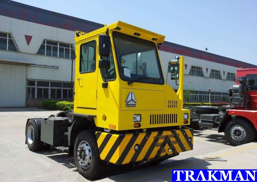 SINOTRUK HOVA 4x2 Port Terminal Tractor Truck