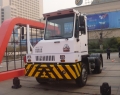 SINOTRUK HOVA 4x2 Port Terminal Tractor Truck