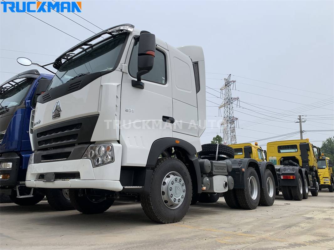 SINOTRUK HOWO A7 6x4 tractor head